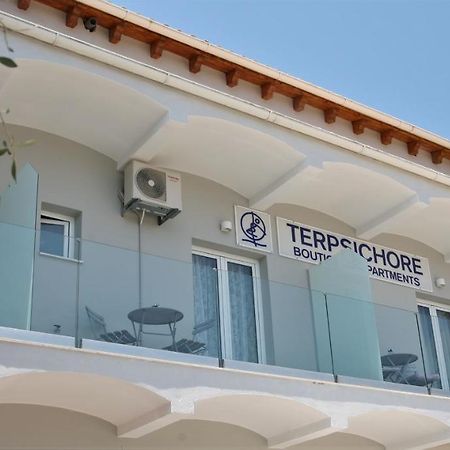 Terpsichore Boutique Bright New Sofita Studios And Appartment 达西亚 外观 照片