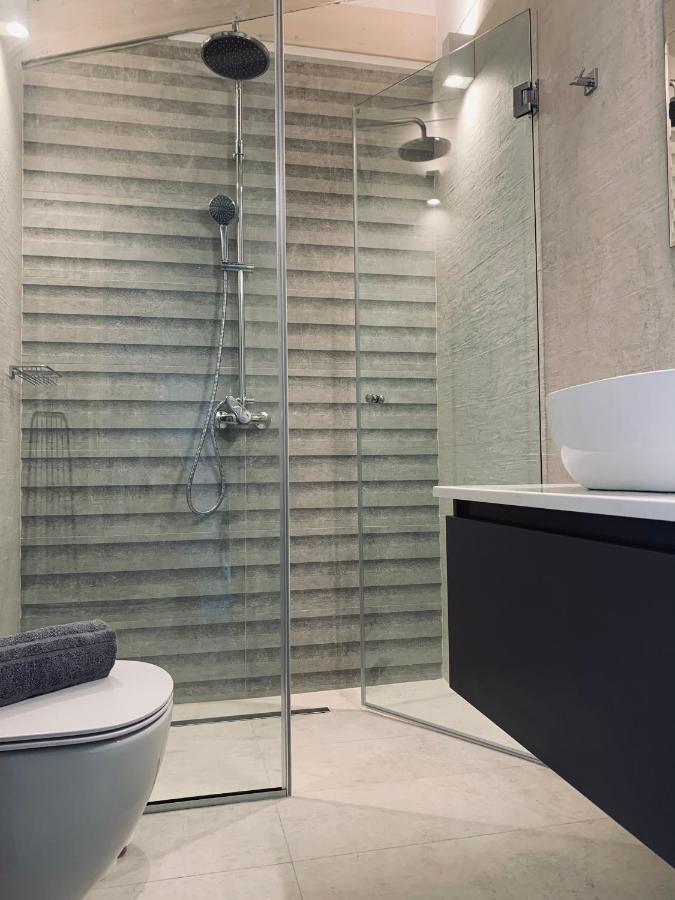 Terpsichore Boutique Bright New Sofita Studios And Appartment 达西亚 外观 照片