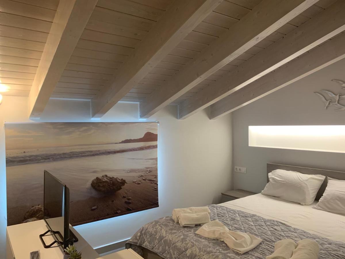 Terpsichore Boutique Bright New Sofita Studios And Appartment 达西亚 外观 照片