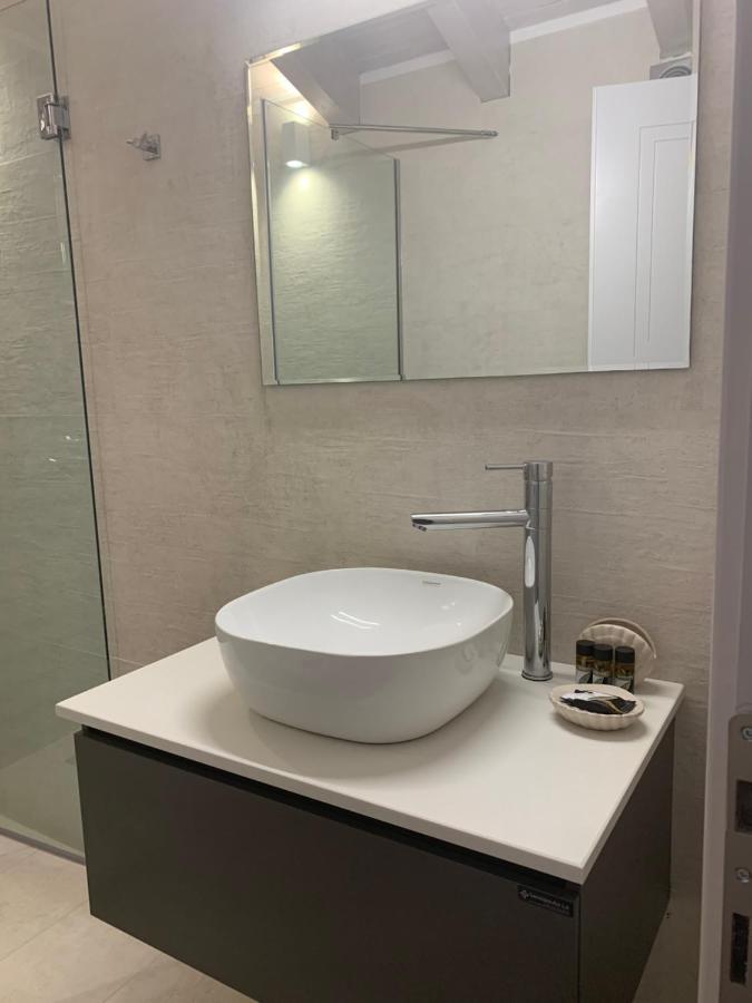 Terpsichore Boutique Bright New Sofita Studios And Appartment 达西亚 外观 照片